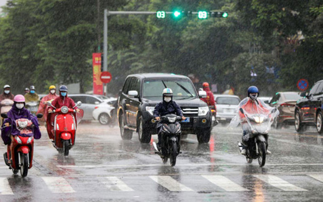 Les fortes pluies continuent de frapper le Nord et Thanh Hoa au Centre ảnh 1
