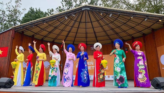 La communauté vietnamienne en Slovaquie sera reconnue en tant que minorité ethnique ảnh 1 La communauté vietnamienne en Slovaquie sera reconnue en tant que minorité ethnique ảnh 1