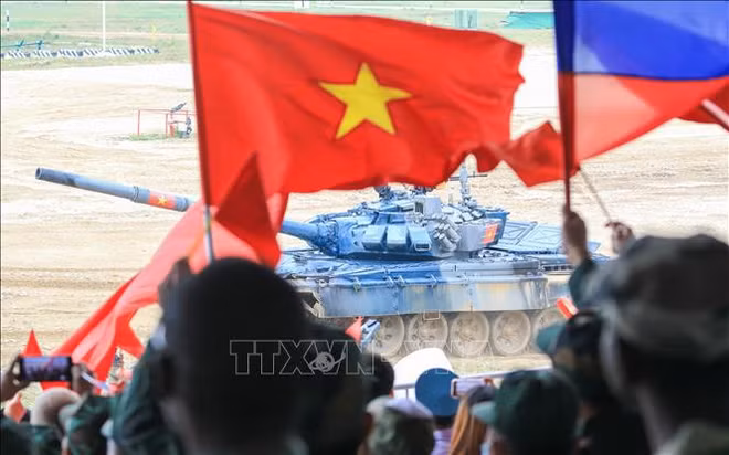Army Games: l'équipe de chars du Vietnam prête pour les demi-finales ảnh 1