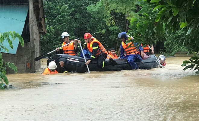 La BAD fournit une aide de 2,5 millions de dollars pour aider le Vietnam à répondre aux catastrophes ảnh 1