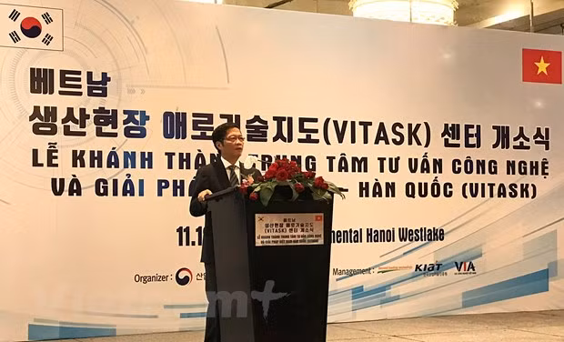 Inauguration du Centre de consultation et de solutions technologiques Vietnam - R. de Corée ảnh 1