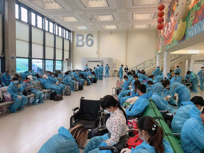 COVID-19 : rapatriement de près de 180 citoyens vietnamiens du Brunei ảnh 1 COVID-19 : rapatriement de près de 180 citoyens vietnamiens du Brunei ảnh 1