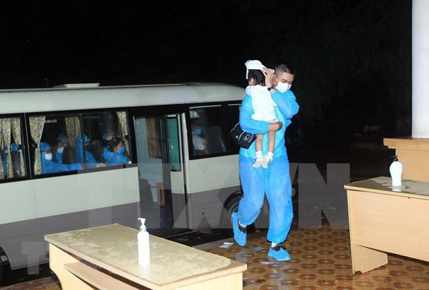 Rapatriement de près de 240 citoyens vietnamiens des Philippines ảnh 1 Rapatriement de près de 240 citoyens vietnamiens des Philippines ảnh 1