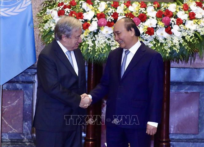 Cérémonie d’accueil officielle du secrétaire général des Nations Unies ảnh 2 Cérémonie d’accueil officielle du secrétaire général des Nations Unies ảnh 2