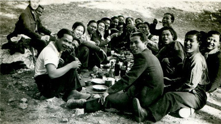 Projection d’un film sur d’anciens ouvriers vietnamiens en France ảnh 1 Projection d’un film sur d’anciens ouvriers vietnamiens en France ảnh 1