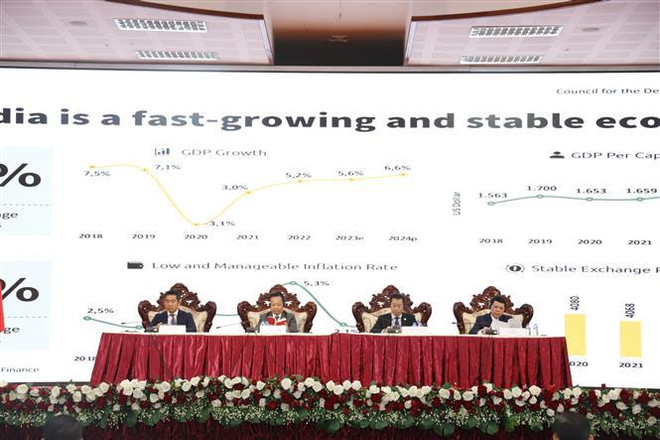 Ouverture d'une conférence du Triangle de développement Cambodge-Laos-Vietnam ảnh 1