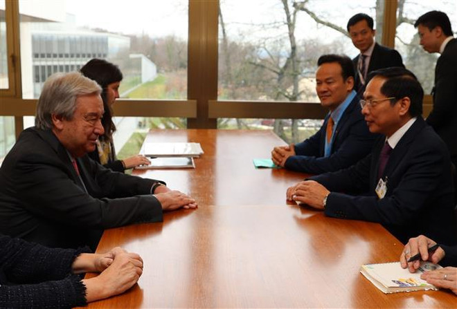 Le ministre des AE Bui Thanh Son rencontre les dirigeants de l'ONU et des pays à Genève ảnh 1 Le ministre des AE Bui Thanh Son rencontre les dirigeants de l'ONU et des pays à Genève ảnh 1