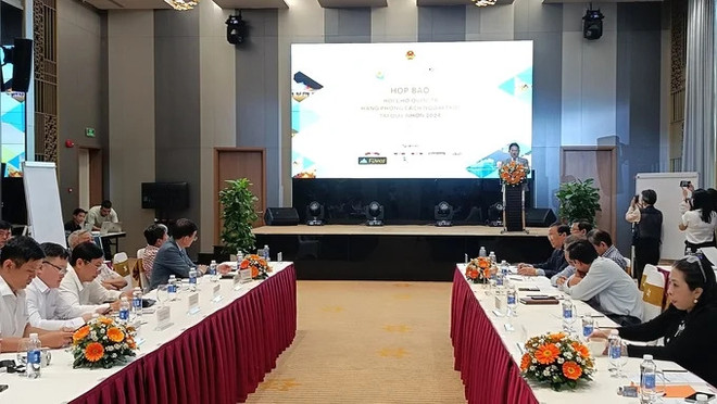 La première Foire internationale du matériel du mode de vie en plein air à Quy Nhon ảnh 1