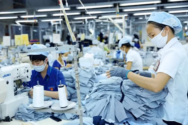 Le marché du travail vietnamien devrait se redresser en 2024 ảnh 1