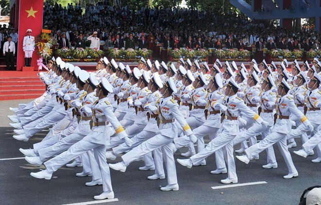 Félicitations des dirigeants laotiens pour la Fête nationale ảnh 1 Félicitations des dirigeants laotiens pour la Fête nationale ảnh 1