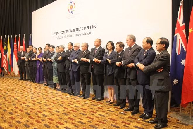Les pays d’Asie de l’Est coopèrent dans le développement de l’économie régionale ảnh 1