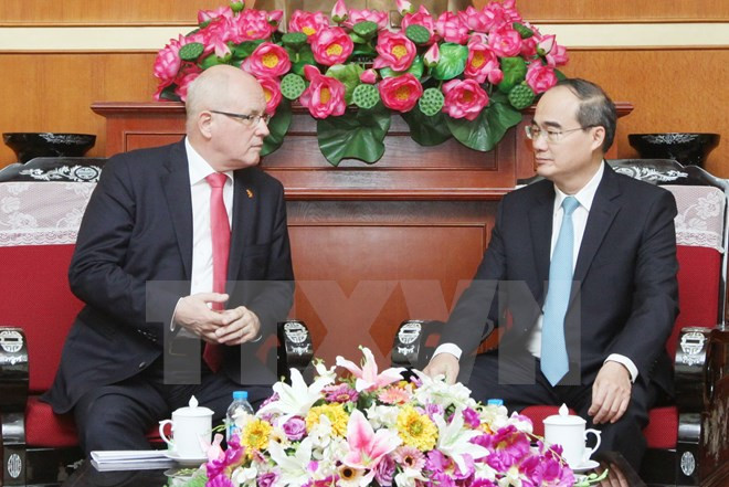 Le président du groupe parlementaire allemand CDU-CSU en visite au Vietnam ảnh 1 Le président du groupe parlementaire allemand CDU-CSU en visite au Vietnam ảnh 1