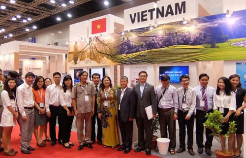 Le Vietnam participe à l’exposition KL Converge 2015 en Malaisie ảnh 1 Le Vietnam participe à l’exposition KL Converge 2015 en Malaisie ảnh 1