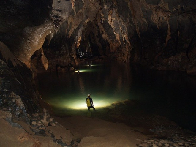 Quang Binh ouvre un circuit touristique dans la caverne de Tien ảnh 1