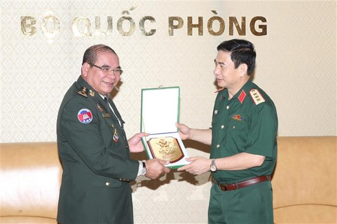 Vietnam et Cambodge renforcent leur coopération dans le travail frontalier ảnh 1 Vietnam et Cambodge renforcent leur coopération dans le travail frontalier ảnh 1