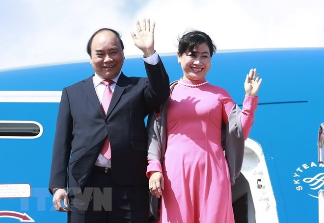 Le PM Nguyên Xuân Phuc quitte Hanoi pour Singapour ảnh 1 Le PM Nguyên Xuân Phuc quitte Hanoi pour Singapour ảnh 1