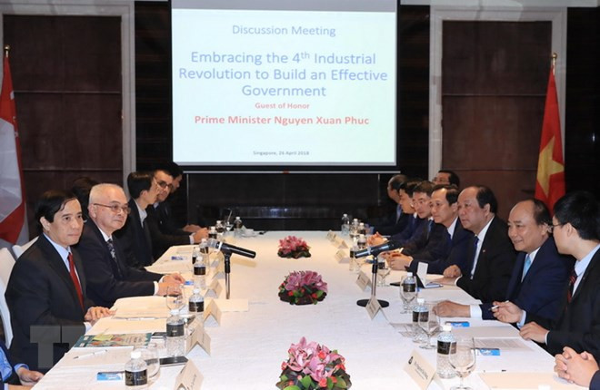 À Singapour, le PM Nguyên Xuân Phuc parle révolution industrielle 4.0 ảnh 1 À Singapour, le PM Nguyên Xuân Phuc parle révolution industrielle 4.0 ảnh 1