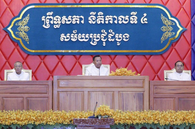 Cambodge : Samdech Say Chhum réélu président du Sénat ảnh 1 Cambodge : Samdech Say Chhum réélu président du Sénat ảnh 1