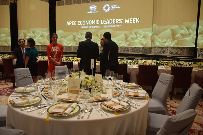 Minh Long, fierté en céramique du Vietnam à l’APEC ảnh 2 Minh Long, fierté en céramique du Vietnam à l’APEC ảnh 2