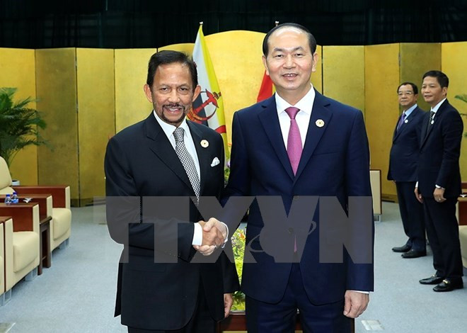Le président Tran Dai Quang reçoit les Premiers ministres du Japon et du Brunei ảnh 2 Le président Tran Dai Quang reçoit les Premiers ministres du Japon et du Brunei ảnh 2