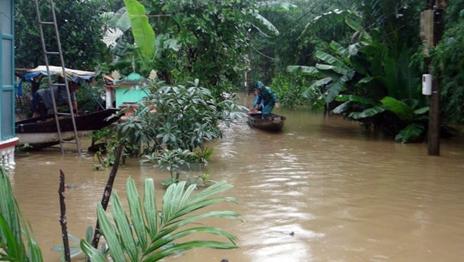 Aides étrangères pour le Vietnam à remédier aux conséquences du typhon Damrey ảnh 1 Aides étrangères pour le Vietnam à remédier aux conséquences du typhon Damrey ảnh 1