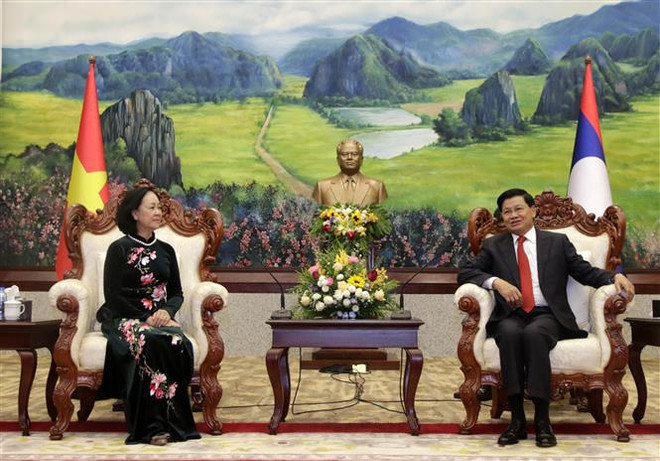 Une délégation du Parti communiste du Vietnam en visite au Laos ảnh 1 Une délégation du Parti communiste du Vietnam en visite au Laos ảnh 1