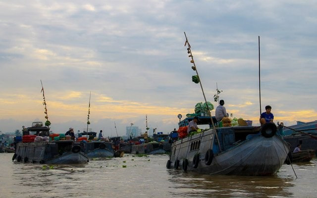 Plongée dans les marchés flottants du delta du Mékong ảnh 2 Plongée dans les marchés flottants du delta du Mékong ảnh 2