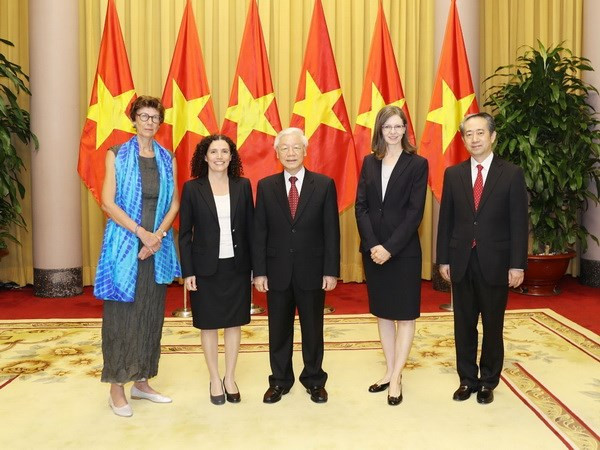 Le président Nguyen Phu Trong reçoit des ambassadeurs de différents pays ảnh 1 Le président Nguyen Phu Trong reçoit des ambassadeurs de différents pays ảnh 1