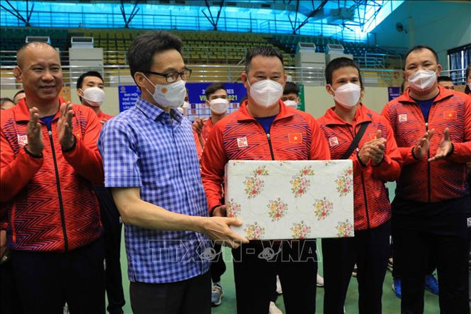 Le vice-PM Vu Duc Dam inspecte les préparatifs des SEA Games à Bac Ninh et Bac Giang ảnh 4 Le vice-PM Vu Duc Dam inspecte les préparatifs des SEA Games à Bac Ninh et Bac Giang ảnh 4