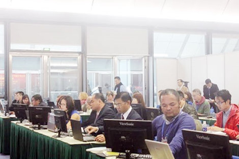 De nombreux correspondants étrangers couvrent le 12e Congrès national du PCV ảnh 1 De nombreux correspondants étrangers couvrent le 12e Congrès national du PCV ảnh 1