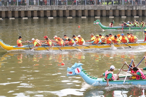 Une course de pirogues pour honorer le Nouvel An ảnh 1 Une course de pirogues pour honorer le Nouvel An ảnh 1