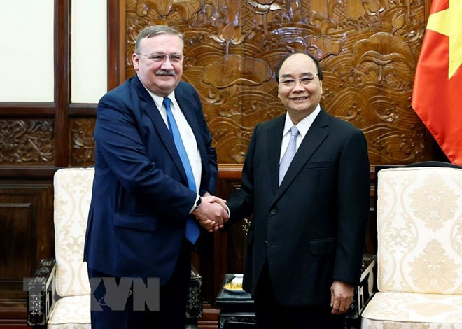 Le président Nguyên Xuân Phuc reçoit l’ambassadeur de Hongrie au Vietnam ảnh 1 Le président Nguyên Xuân Phuc reçoit l’ambassadeur de Hongrie au Vietnam ảnh 1
