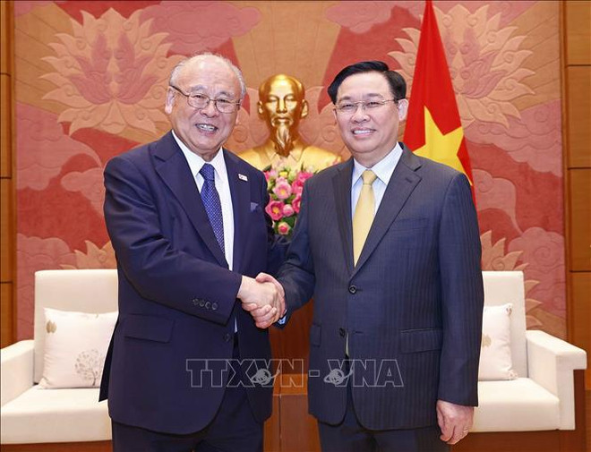 Le président de l’AN reçoit le conseiller spécial de l’Alliance des députés d’amitié Japon-Vietnam ảnh 1 Le président de l’AN reçoit le conseiller spécial de l’Alliance des députés d’amitié Japon-Vietnam ảnh 1