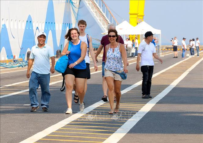 Le Vietnam accueille 954.600 touristes étrangers en sept mois ảnh 1 Le Vietnam accueille 954.600 touristes étrangers en sept mois ảnh 1