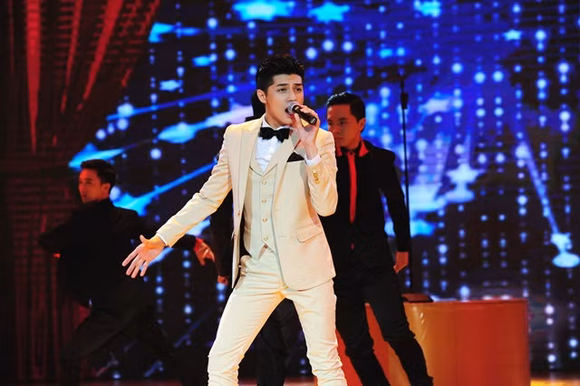 Une fête du compte à rebours pour accueillir 2017 à Hanoi ảnh 1