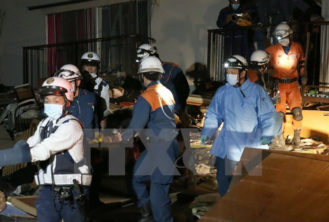 Nguyen Xuan Phuc présente ses condoléances au PM japonais Shinzo Abe ảnh 1 Nguyen Xuan Phuc présente ses condoléances au PM japonais Shinzo Abe ảnh 1