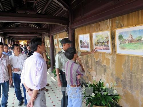 L’exposition "Huê sous l'oeil des peintres d'aquarelles étrangers 2016" ảnh 1 L’exposition "Huê sous l'oeil des peintres d'aquarelles étrangers 2016" ảnh 1