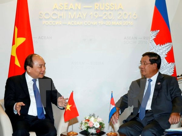 Activités du PM Nguyên Xuân Phuc en marge du sommet ASEAN-Russie ảnh 1 Activités du PM Nguyên Xuân Phuc en marge du sommet ASEAN-Russie ảnh 1