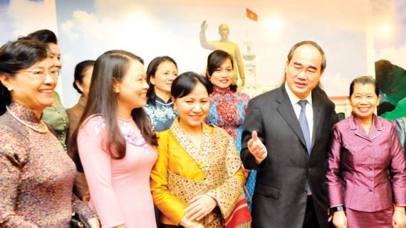 HCM-Ville est prête à promouvoir les liens des femmes vietnamiennes, laotiennes et cambodgiennes ảnh 1 HCM-Ville est prête à promouvoir les liens des femmes vietnamiennes, laotiennes et cambodgiennes ảnh 1
