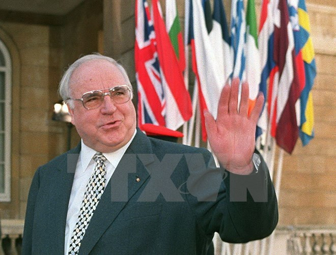 Le Vietnam rend hommage à l’ex-chancelier allemand Helmut Kohl ảnh 1 Le Vietnam rend hommage à l’ex-chancelier allemand Helmut Kohl ảnh 1