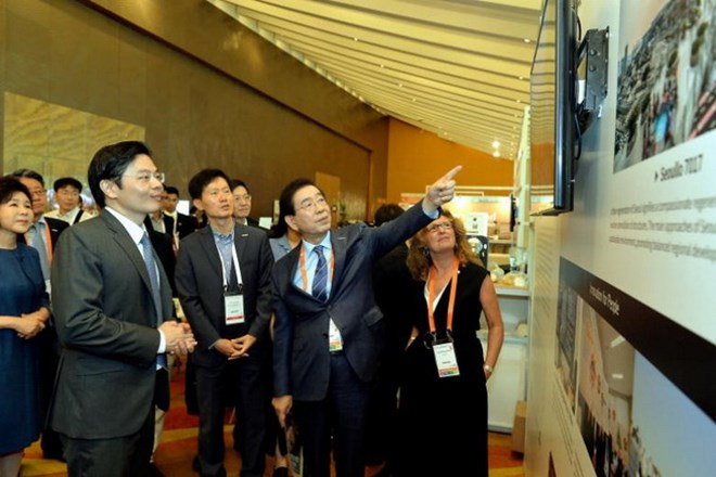 Le Vietnam participe au Forum des maires du Sommet mondial des villes ảnh 1 Le Vietnam participe au Forum des maires du Sommet mondial des villes ảnh 1