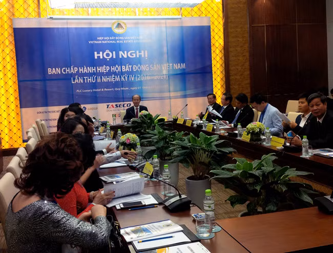 VNREA coopère avec des associations professionnelles internationales ảnh 1