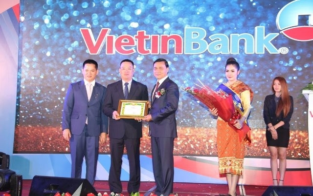 VietinBank Laos : passerelle commerciale entre le Laos et le Vietnam ảnh 1 VietinBank Laos : passerelle commerciale entre le Laos et le Vietnam ảnh 1