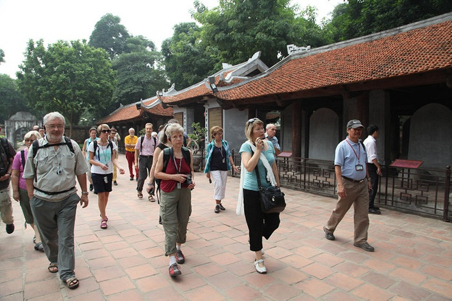 Plus de 464.200 touristes ont visité la capitale pendant le Têt du Singe ảnh 1