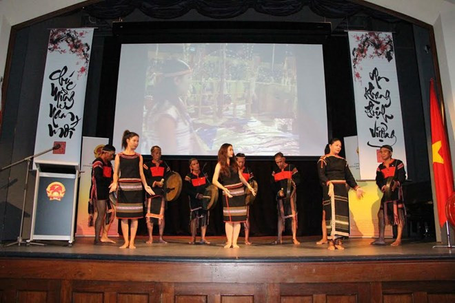 La diaspora vietnamienne en Ukraine et en Australie fête le Têt traditionnel ảnh 2 La diaspora vietnamienne en Ukraine et en Australie fête le Têt traditionnel ảnh 2