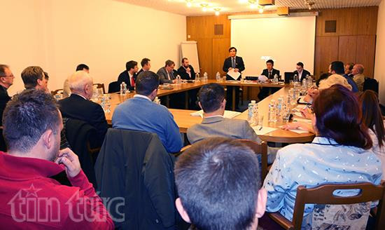 Présentation de l’environnement d'affaires du Vietnam à des partenaires tchèques ảnh 1 Présentation de l’environnement d'affaires du Vietnam à des partenaires tchèques ảnh 1