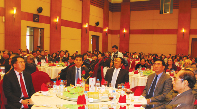 À Hai Phong, rencontre printanière de Viêt kiêu à l’occasion du Têt du Singe ảnh 1 À Hai Phong, rencontre printanière de Viêt kiêu à l’occasion du Têt du Singe ảnh 1