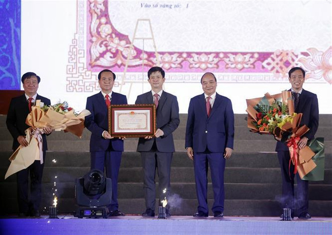 Le chef de l’Etat assiste au 50e anniversaire de la libération de Quang Tri ảnh 1 Le chef de l’Etat assiste au 50e anniversaire de la libération de Quang Tri ảnh 1