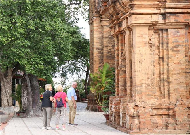Lancement d'un programme de stimulation du tourisme à Khanh Hoa ảnh 1 Lancement d'un programme de stimulation du tourisme à Khanh Hoa ảnh 1