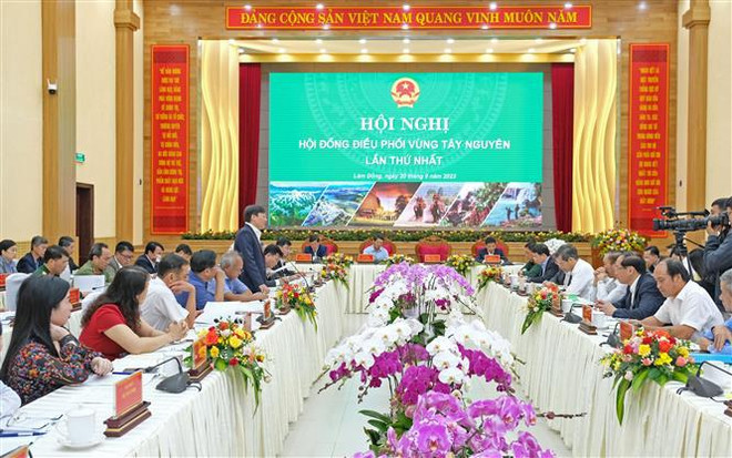 Le vice-PM Trân Luu Quang identifie trois tâches clés pour le développement des Hauts Plateaux du Centre ảnh 2 Le vice-PM Trân Luu Quang identifie trois tâches clés pour le développement des Hauts Plateaux du Centre ảnh 2